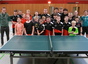 Ohne eure Hilfe wird es dunkel in unserer Tischtennishalle!