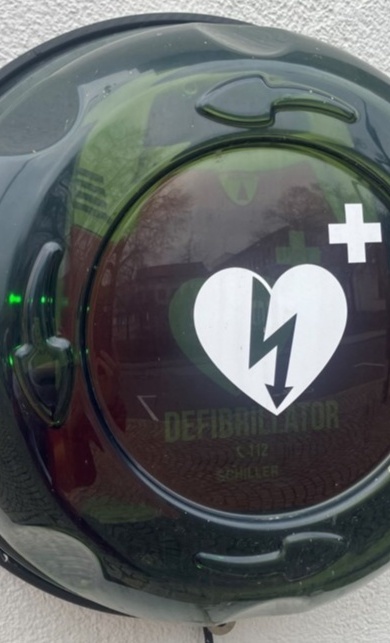 GEMEINSAM Leben retten - Neue Defibrillatoren für die Gemeinde