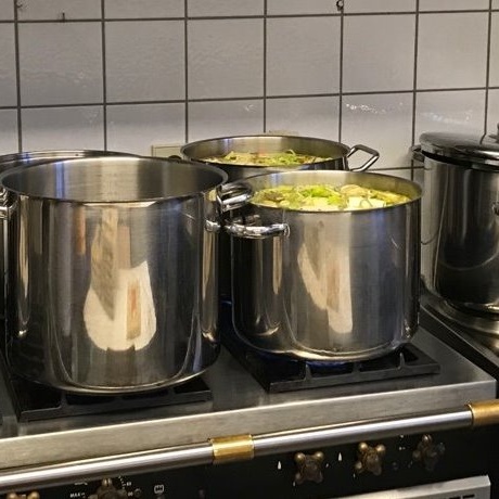 Frischgekochtes Essen für unsere Kitas