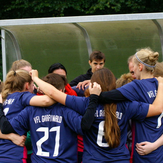 neue Trainingstaschen für die VfL Ladies