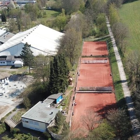 Platzbewässerung unserer Tennisplätze