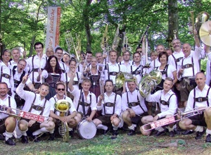 Neue Tracht für die Stadtkapelle Kaufbeuren
