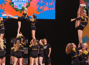 Video - PSV Cheerleader fliegen nach Orlando