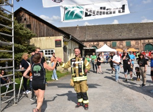 3, 2, 1 … Go! Start- und Zielbogen Höxteraner Feuerwehrlauf