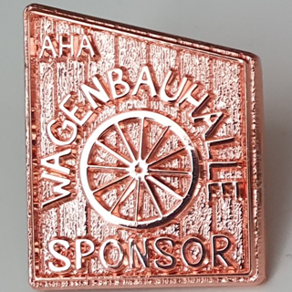 Wagenbauhallen-Pin in bronze