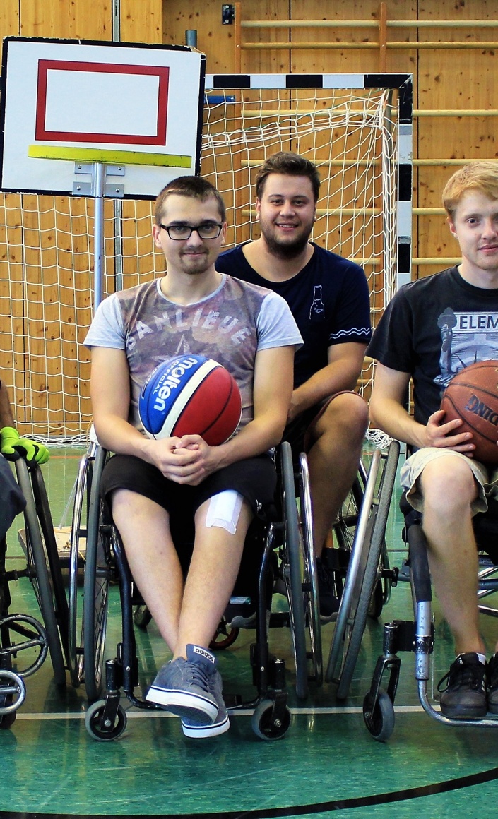 Rollstühle für die Rollstuhlbasketballer Uffenheim