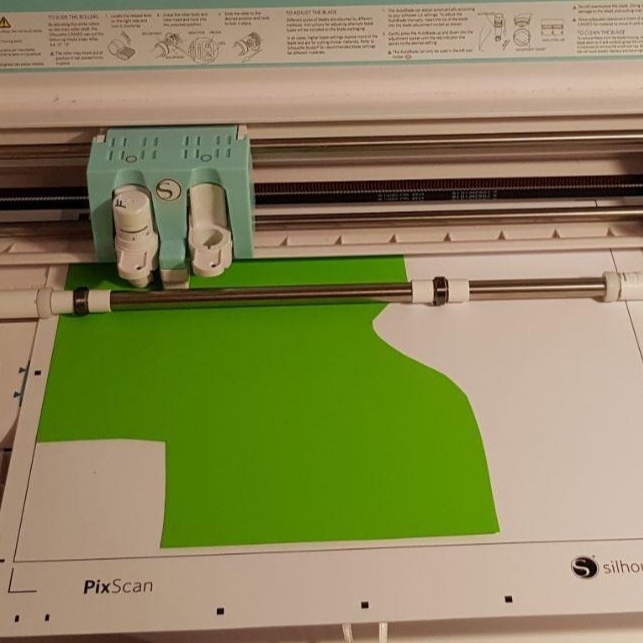 Neuer Schneidplotter für unser TextilLab
