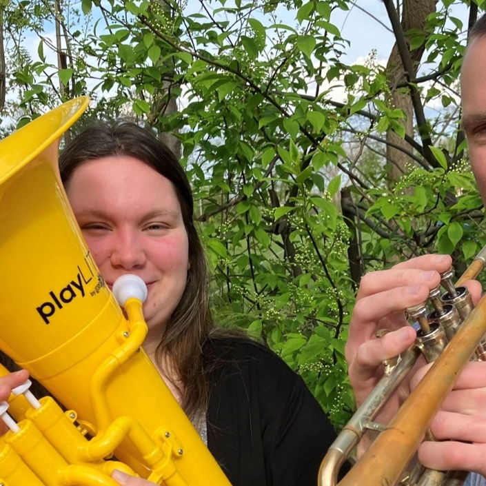 Blasinstrumente für die Ausbildung junger MusikerInnen