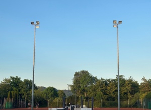 Gemeinsam für mehr Spielzeit: Erneuerung der Flutlichtanlage