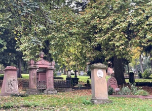 Mainzer Hauptfriedhof - Rettung gefährdeter Denkmäler