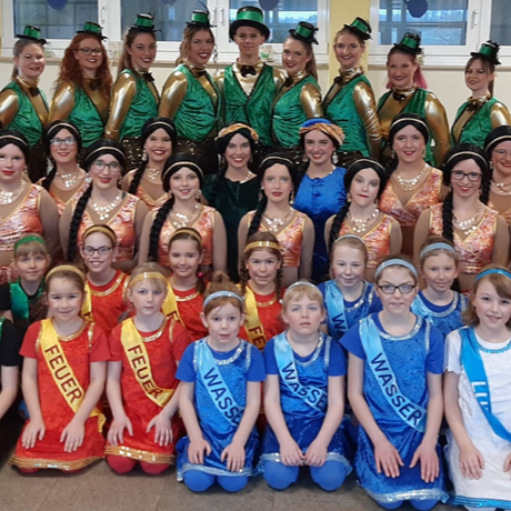 Vereinsbekleidung Tanzgruppe Gerichtstetten