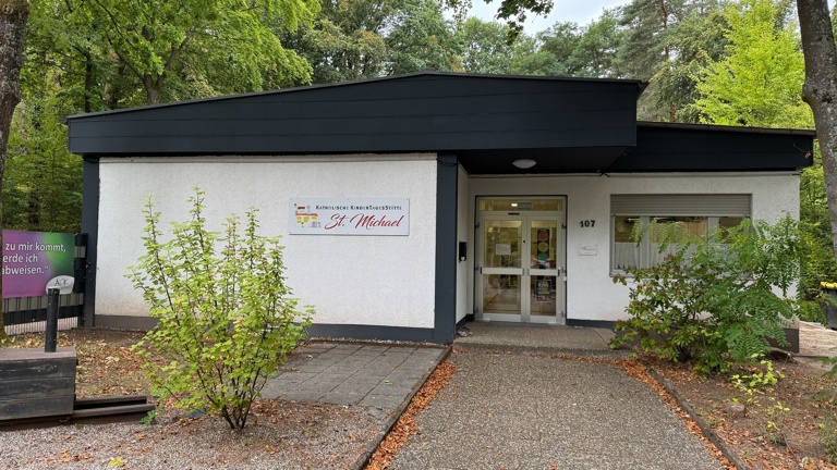 Neuer Boden für kleine große Schritte