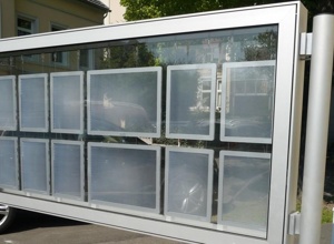 Bau einer Festzelthalle und Informationsstelle für die Bevölkerung