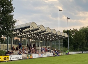 Umrüstung auf LED-Flutlichtanlage im SVR-Stadion