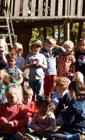 Neues Baumhaus für die Kinder