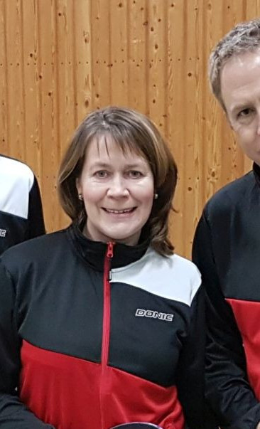 Trainingsanzüge für den TTV Hervest-Dorsten