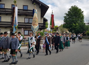 Restaurierung der Vereinsfahne + 100 jährige Jubiläumsfeier d. Vereins