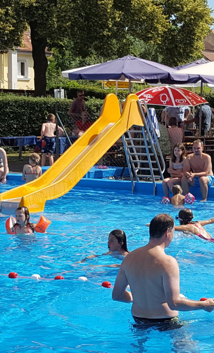 Reinigungsroboter für das Gnötzheimer Freibad
