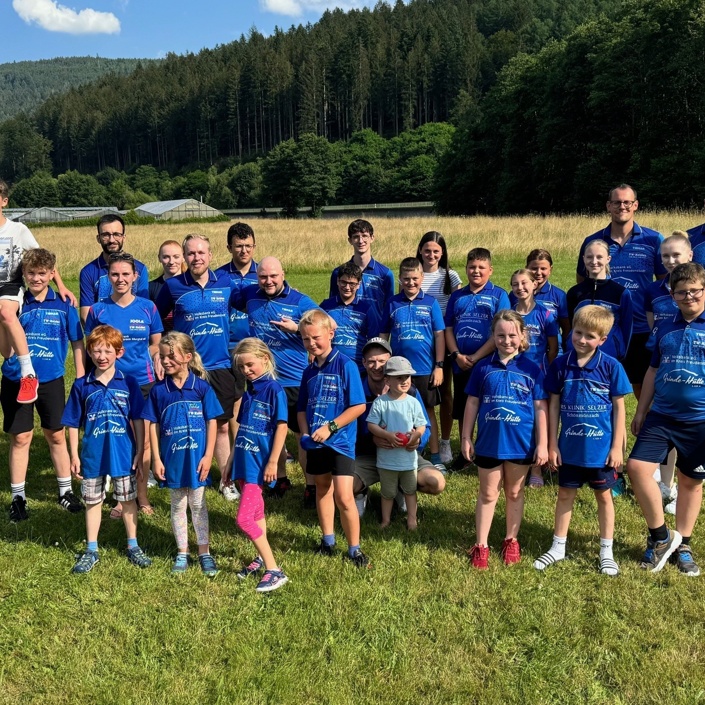 Neue Trikots SSV Schönmünzach