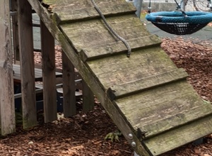 Spielplatz beim Kinderschutzbund Friedrichshafen instandsetzen