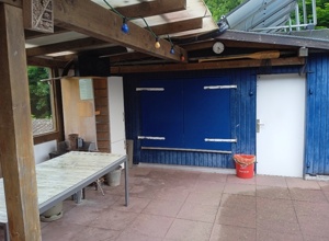 Volksbank: Neue Möbel für die Terrasse