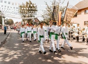 Neue Uniformen für die Jungschützen der St. Seb. Schützen Königshoven