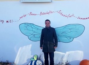 SOS der Bienen: Be happy - make a bee happy
