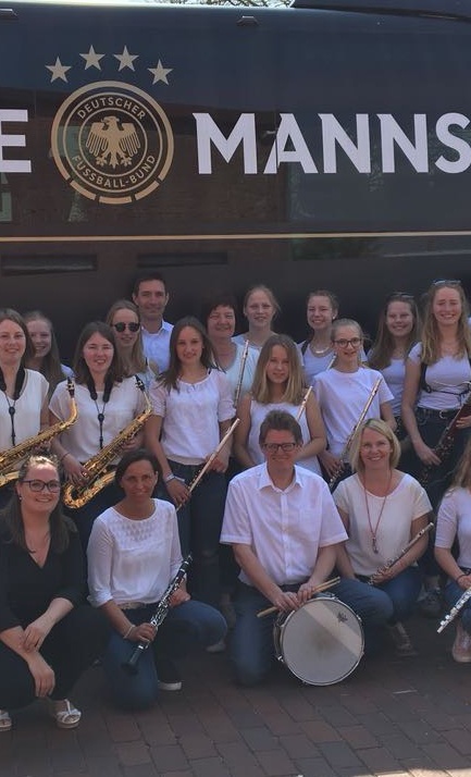 Neue Schülersaxophone für das Kreuz & Quer Orchester Alstätte e.V.
