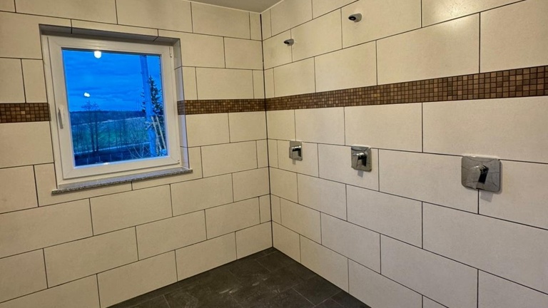 Sanierung der Sanitäranlagen/Kabinen im Altbau des TSV Ulbering