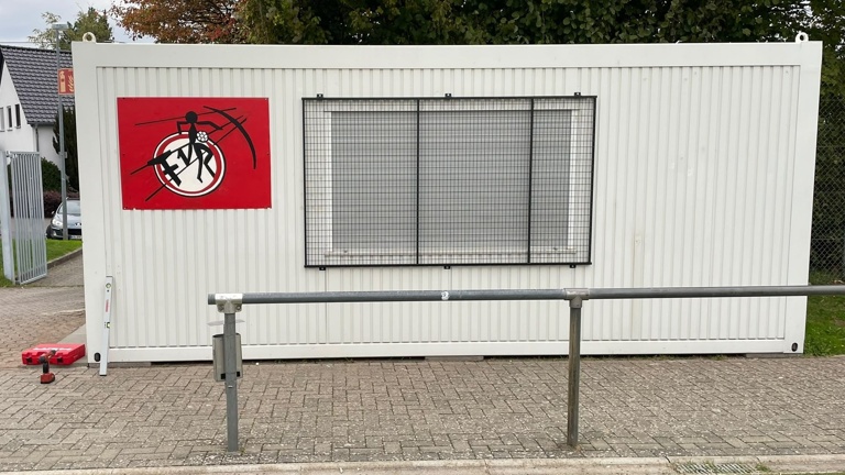 Innenausbau Bürocontainer als Umkleidekabine