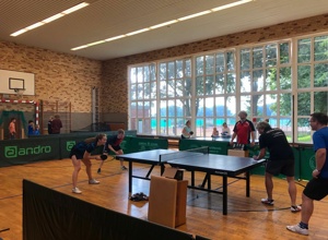 Glanzvoll in die nächste Saison - Neue Tischtennisplatten für den TTC
