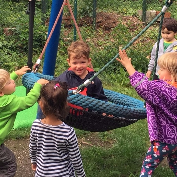 Kleine Sonnenscheine brauchen Sonnenschutz