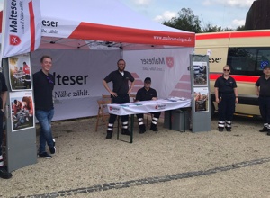 Neue Einsatzbekleidung für Ehrenamtliche