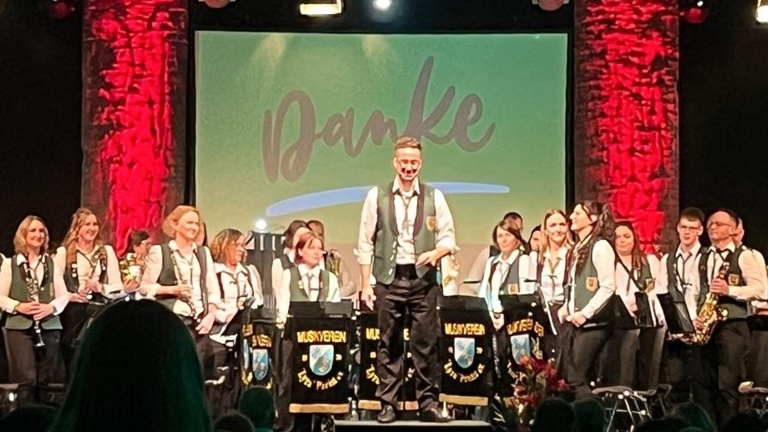 Erweiterung und Verbesserung unserer musikalischen Ausstattung