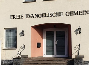 Neue Möbel für unsere Jugend, Teens- und Kindergottesdiensträume