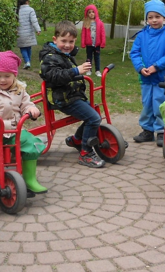 Neue Fahrzeuge