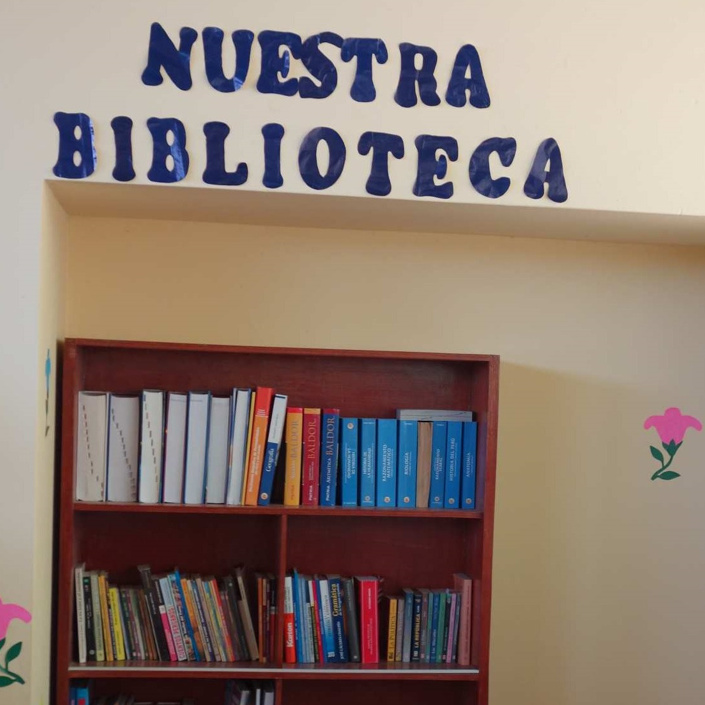 Schulbibliotheken für peruanische Bauerndörfer
