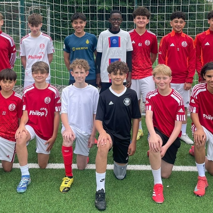 Neue Ausstattung und Trainingslager für die U15