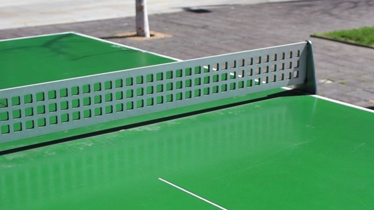Tischtennisplatte für Sulzemoos