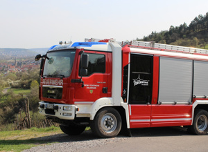 Erneuerung der Vereinsfahne der Freiwilligen Feuerwehr Erlabrunn