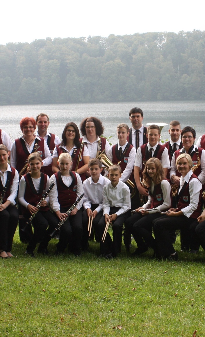Anschaffung Uniformjacken für Musiker
