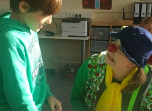 Mit Schulclowns glücklich zur Schule!