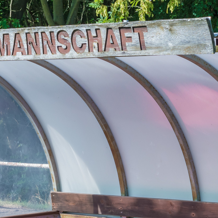 Ersatzbank für die Jugend