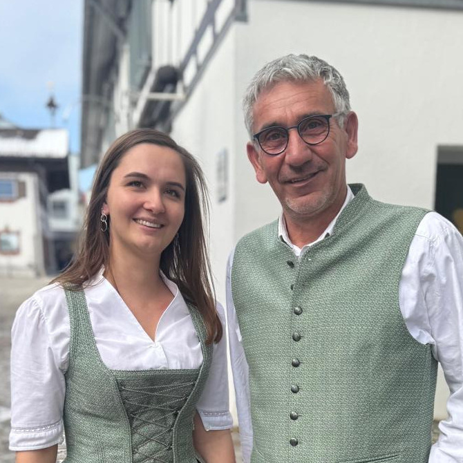 Neue Uniformen für den MVI