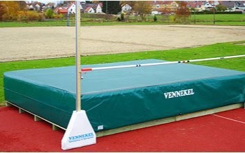 Hoch hinaus - mit der neuen Hochsprunganlage