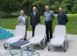 3 Liegen für das Freibad Walldürn