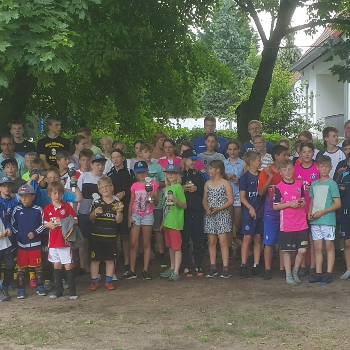 Ausstattung - Team 2010 - 1. Buchholzer FC