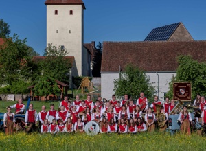 Hüte zur Ergänzung der Vereinstracht
