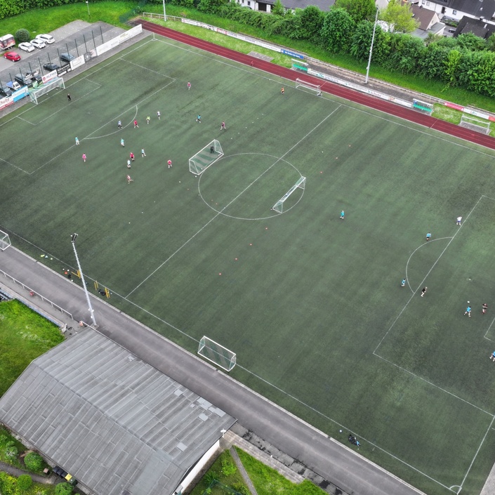 Neuer Kunstrasenplatz für den Heggener Daspel