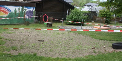 Schaukel für den Kindergarten Regenbogenland Tauperlitz 